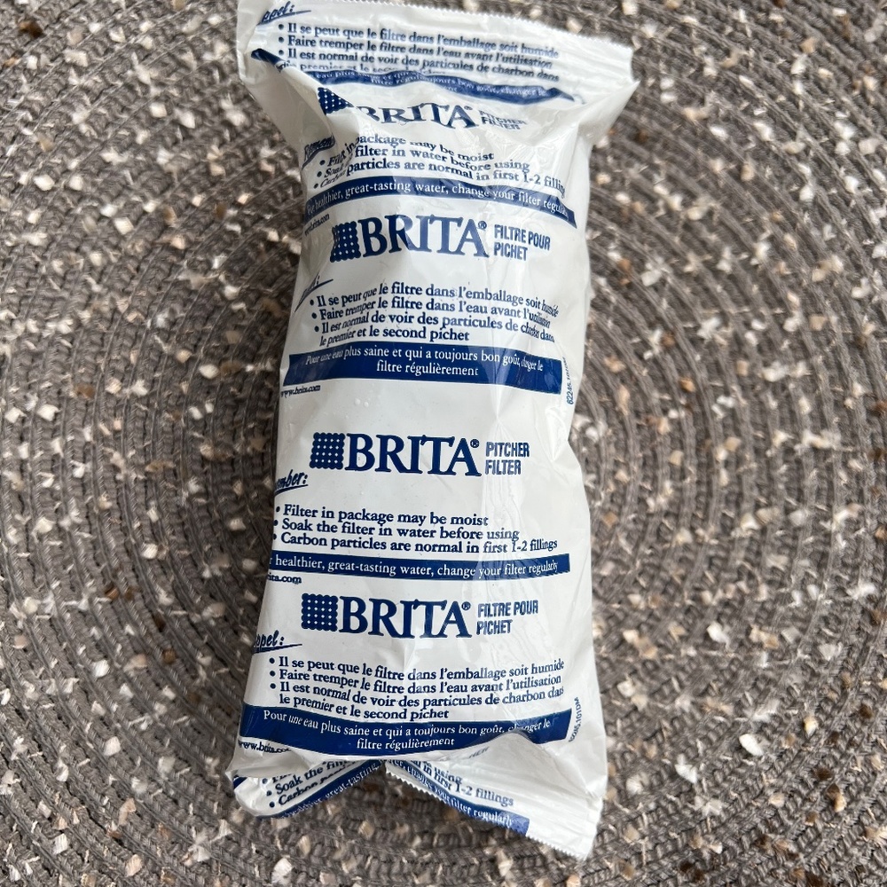 Brita Standard Pitcher and Dispenser Filter Replacement Genuine 62245.101DM - Picture 2 of 3